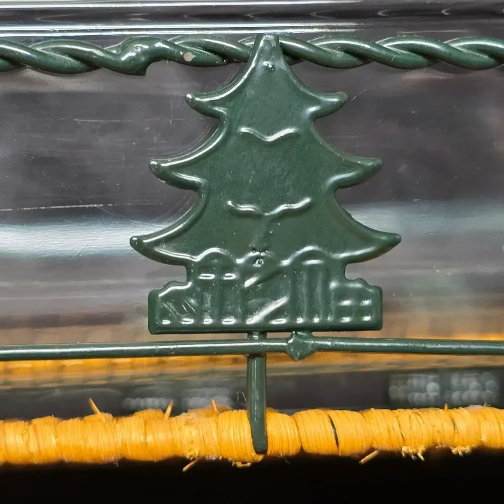 Pyrex 3 Quart Oblong Baking Dish + Metal Wicker Evergreen Tree Serve Ware Tray
